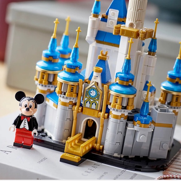 LEGO Mini Disney Castle #40478 NEW in Box - Picture 4 of 5